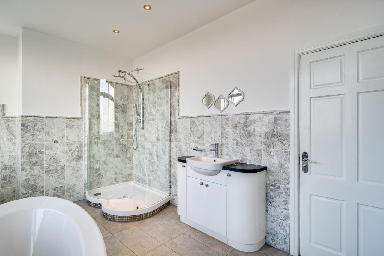 Wakefield Town House Villa Buitenkant foto