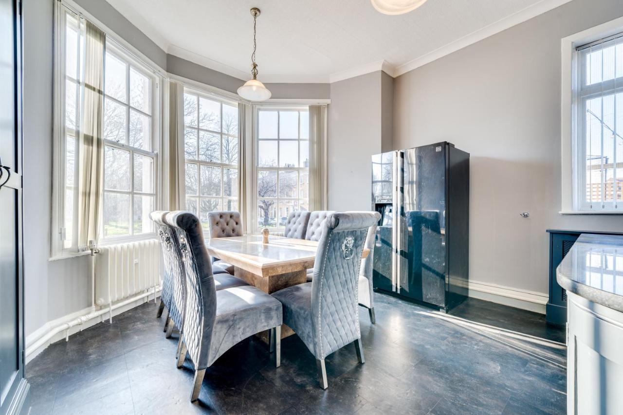 Wakefield Town House Villa Buitenkant foto